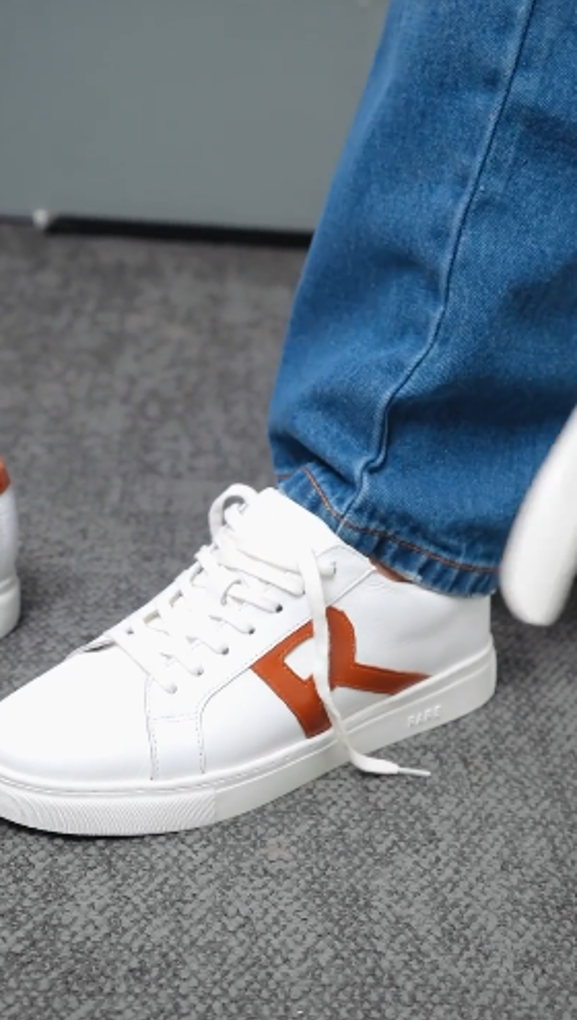 Creator 11 casual street in Rare Rabbit